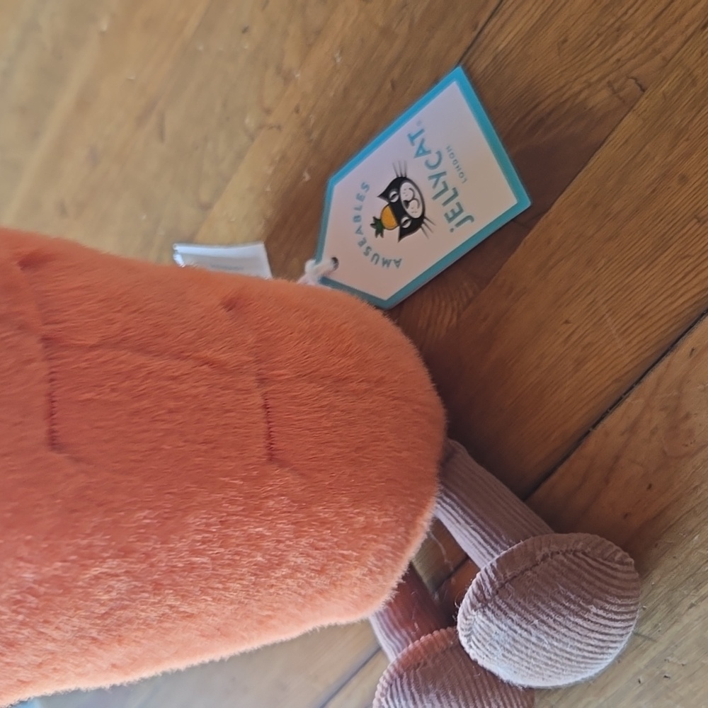 Jellycat Amuseables Carrot 11x2.4ix2.4" Soft & Plush BNWT Authentic - Picture 6 of 10